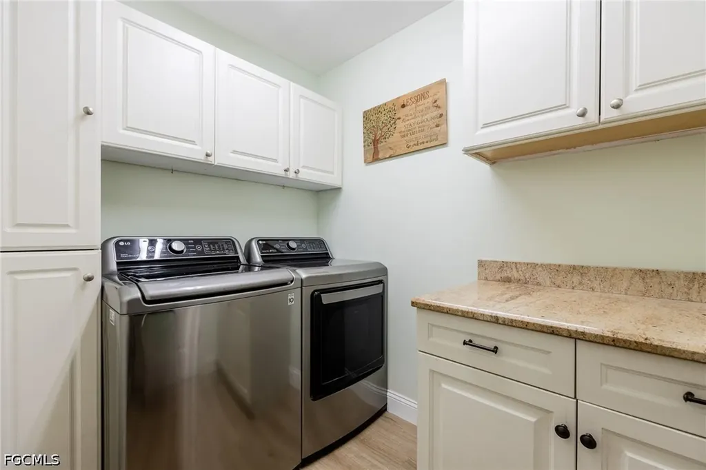 9273 Palm Island Circle North Fort Myers FL 33903
