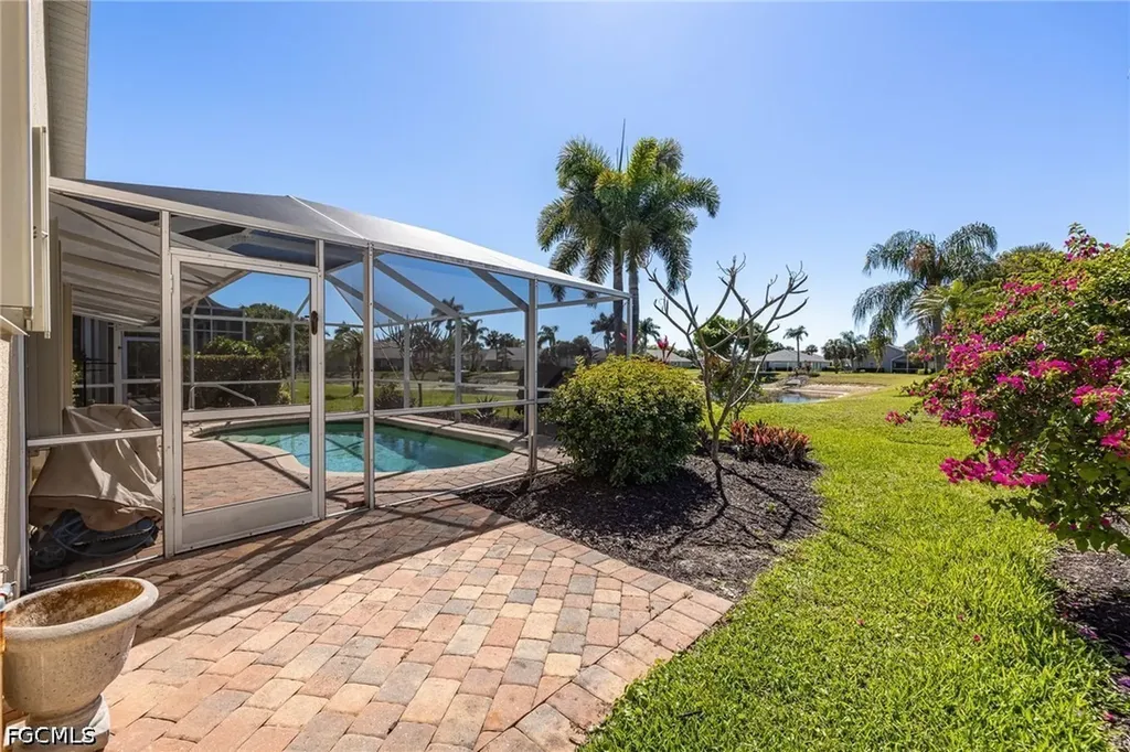 9273 Palm Island Circle North Fort Myers FL 33903