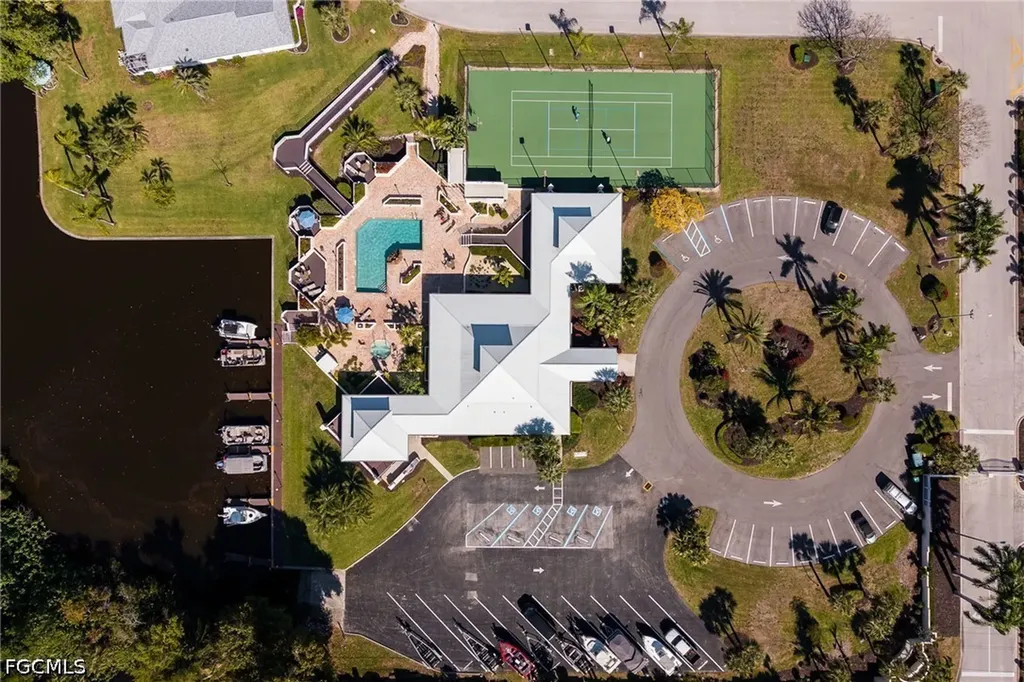 9273 Palm Island Circle North Fort Myers FL 33903