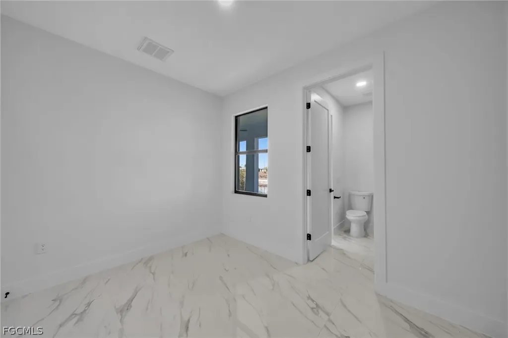 1426 NE 6th Avenue Cape Coral FL 33909