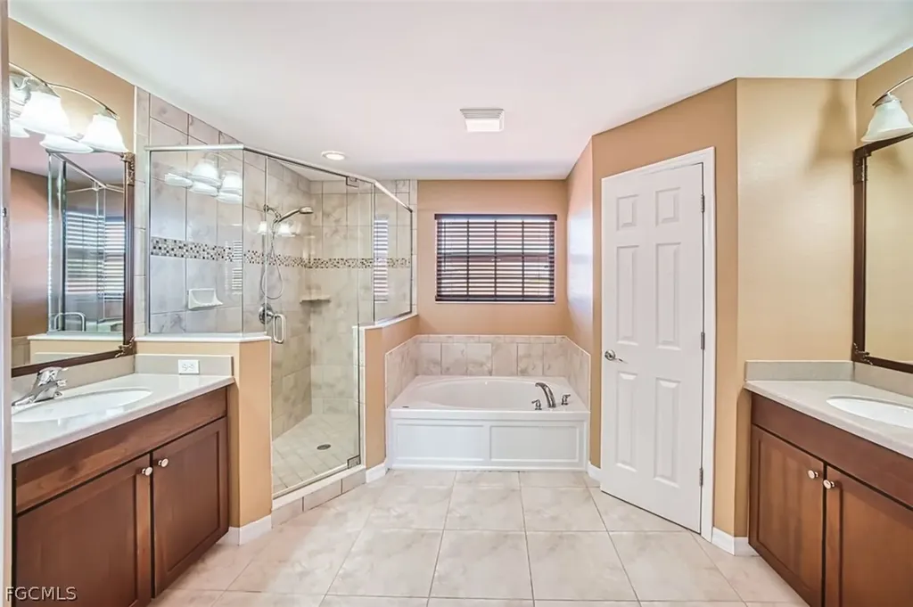 16511 Whispering Trace Court Fort Myers FL 33908