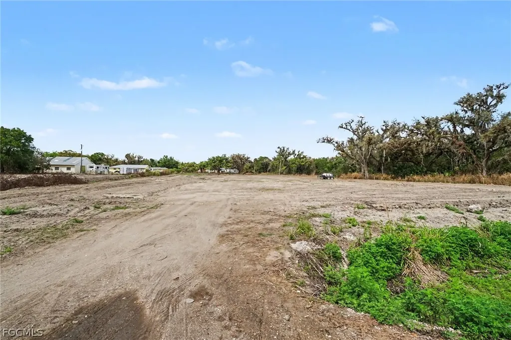 1097 Marshall Field Road Labelle FL 33935