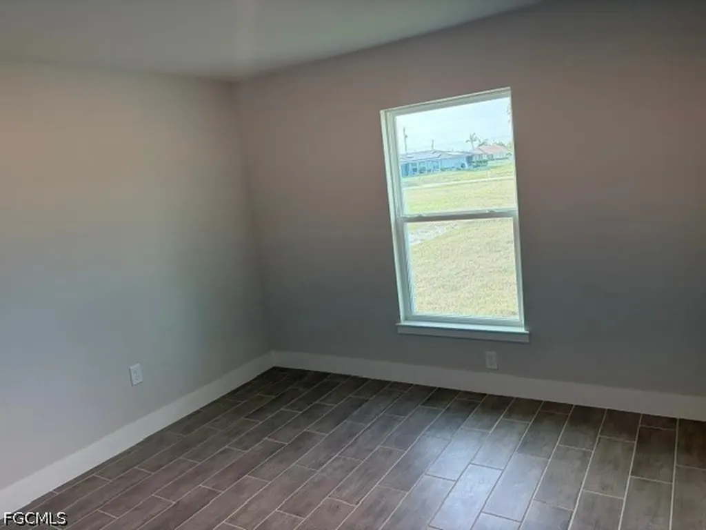 2049 NE 24th Terrace Cape Coral FL 33909