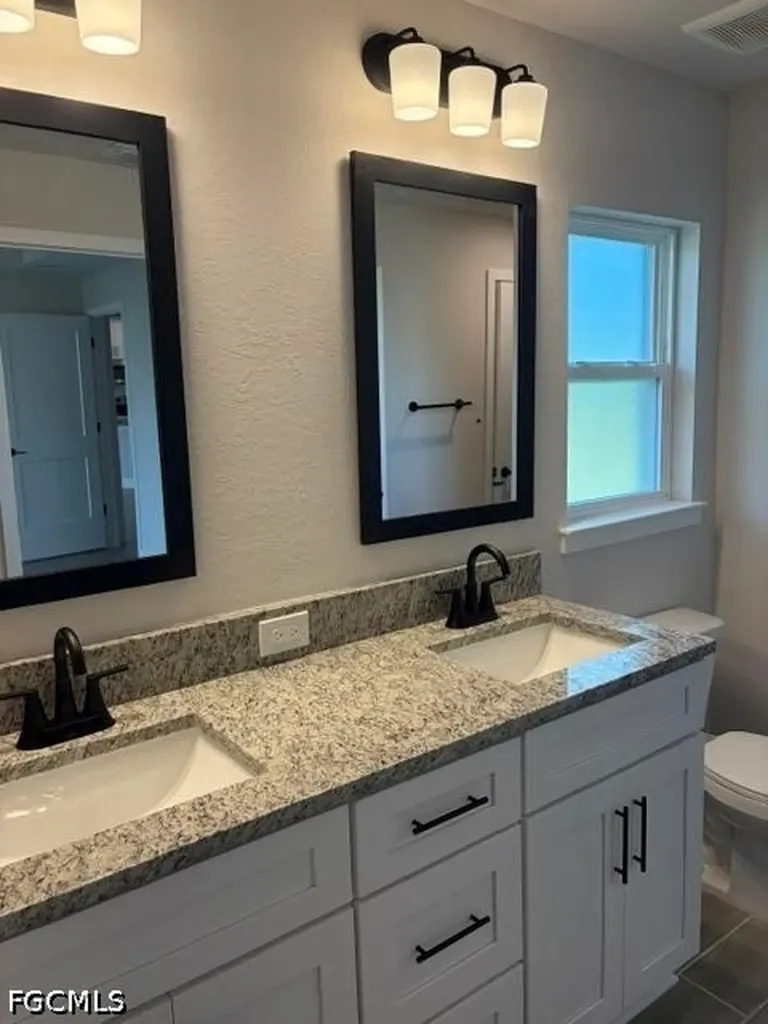 2049 NE 24th Terrace Cape Coral FL 33909