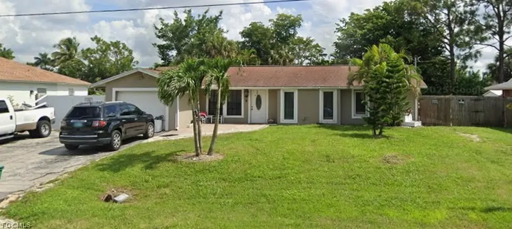 4920 21st Place SW Naples FL 34116