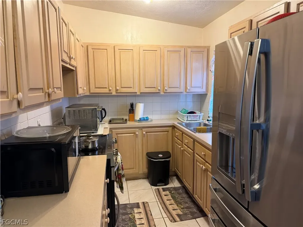 32 Roanoke Drive Fort Myers FL 33905