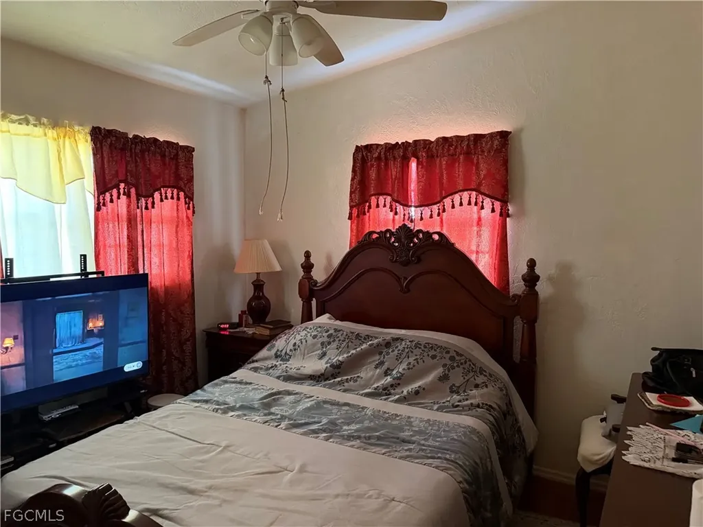 32 Roanoke Drive Fort Myers FL 33905