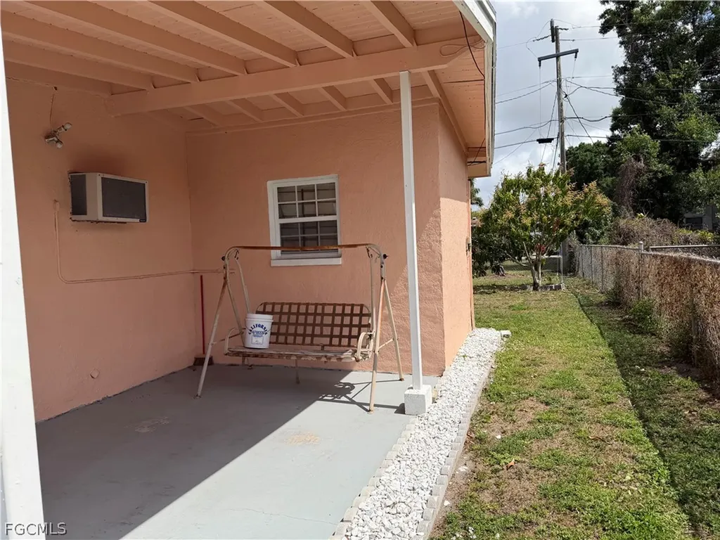 32 Roanoke Drive Fort Myers FL 33905