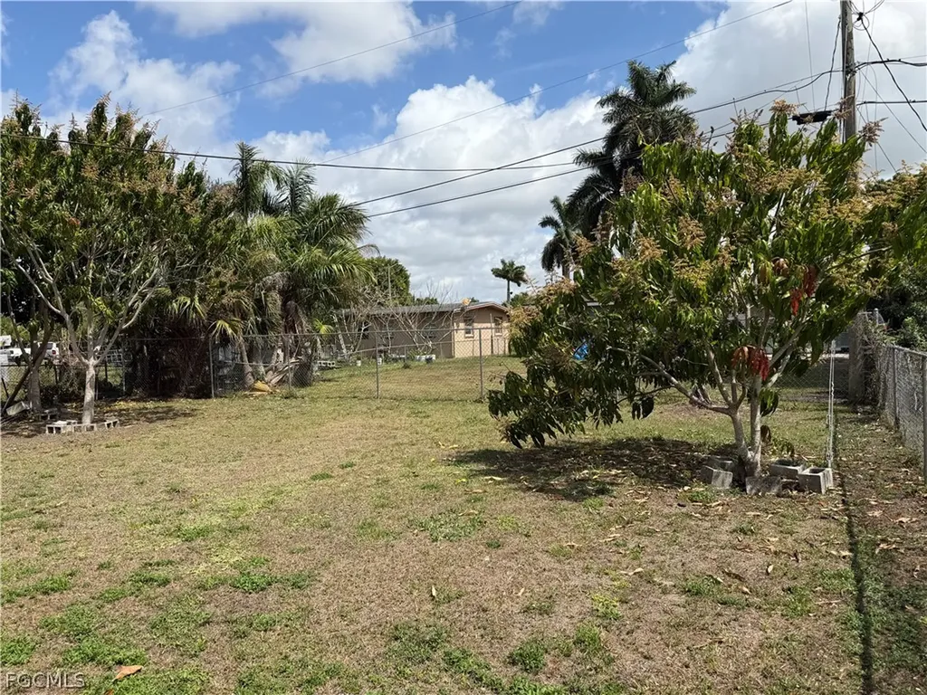 32 Roanoke Drive Fort Myers FL 33905