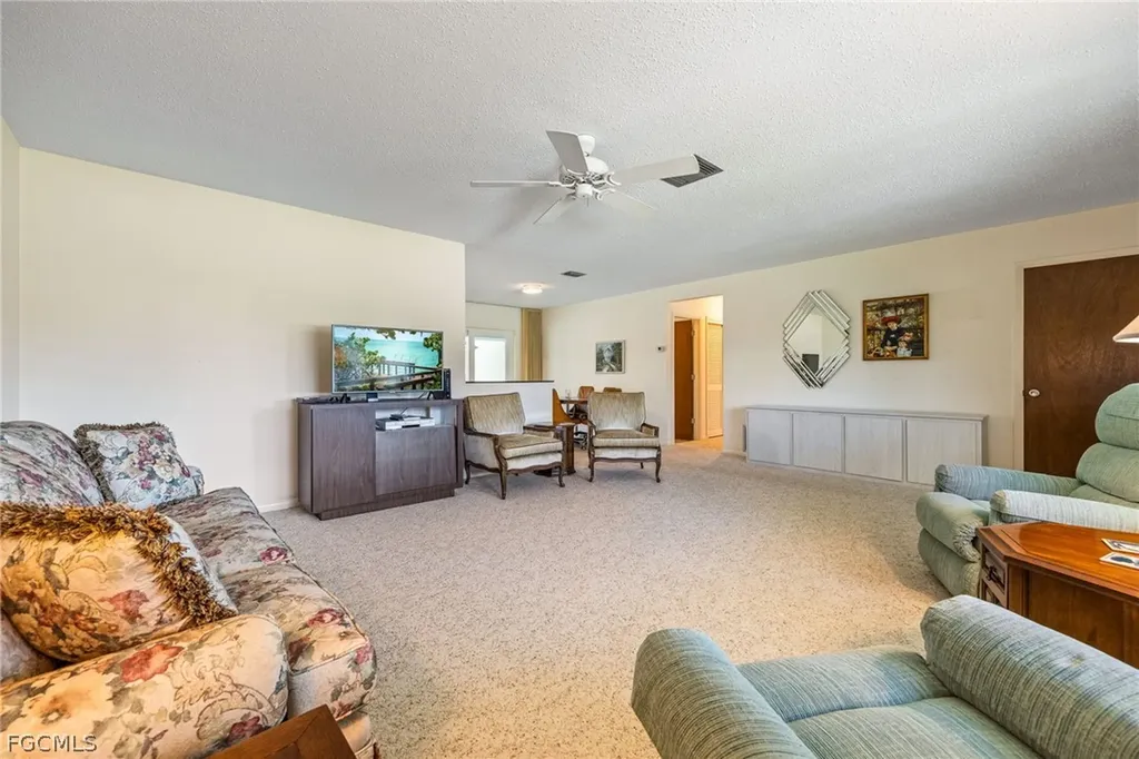 213 Richmond Avenue S Lehigh Acres FL 33936