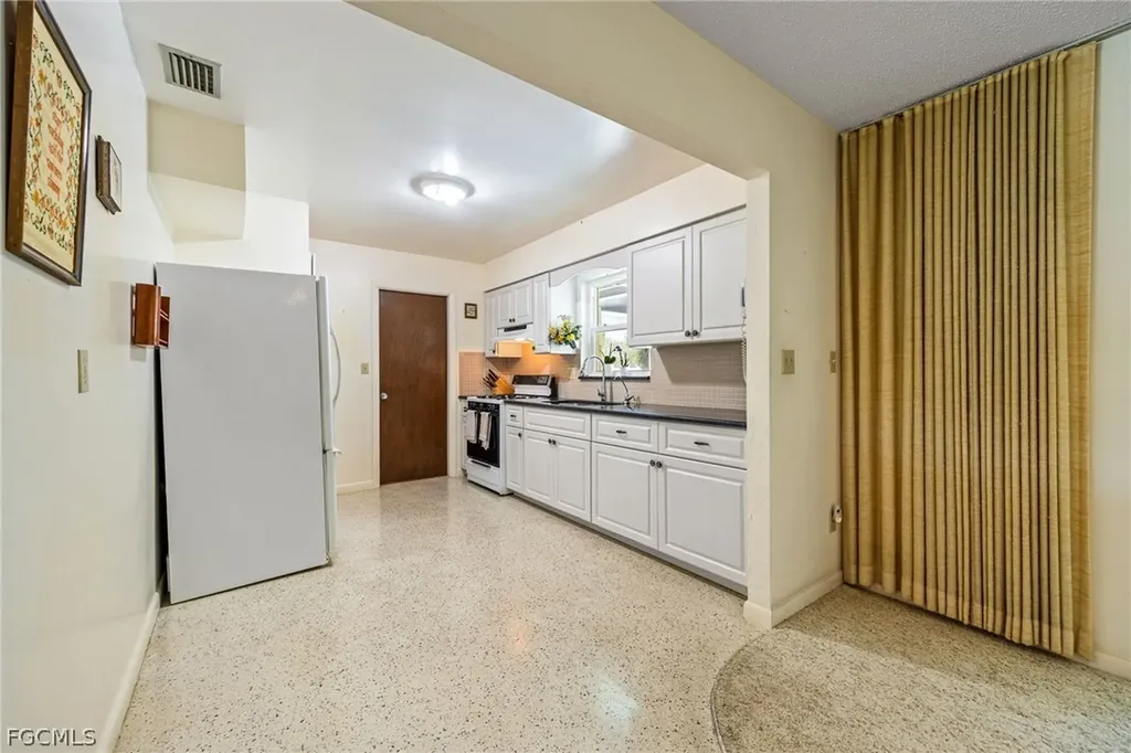 213 Richmond Avenue S Lehigh Acres FL 33936