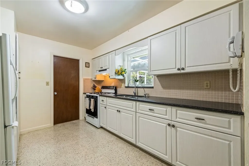 213 Richmond Avenue S Lehigh Acres FL 33936