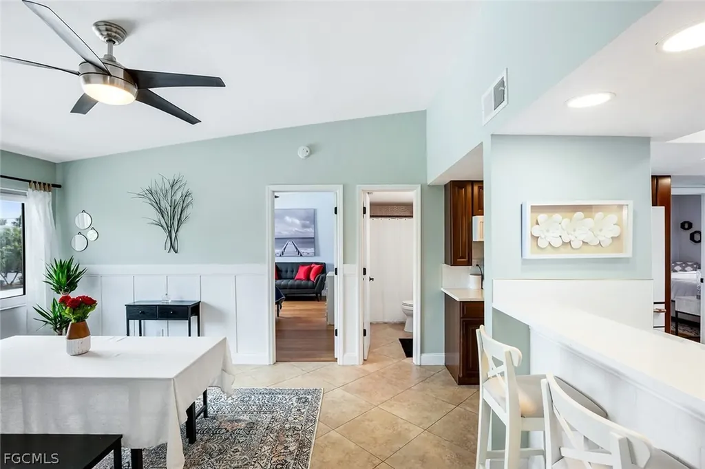4904 Vincennes Street Cape Coral FL 33904