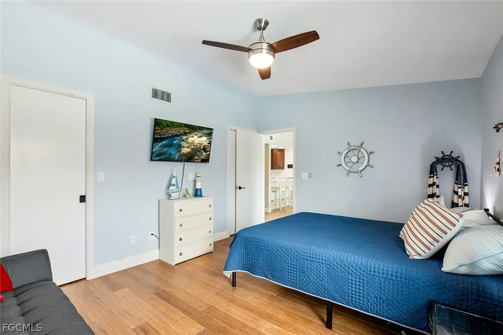 4904 Vincennes Street Cape Coral FL 33904