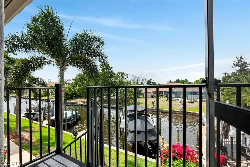 4904 Vincennes Street Cape Coral FL 33904