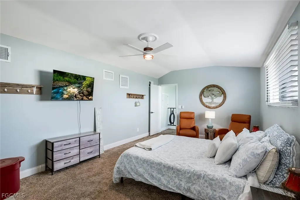 4904 Vincennes Street Cape Coral FL 33904
