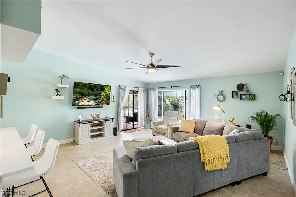 4904 Vincennes Street Cape Coral FL 33904