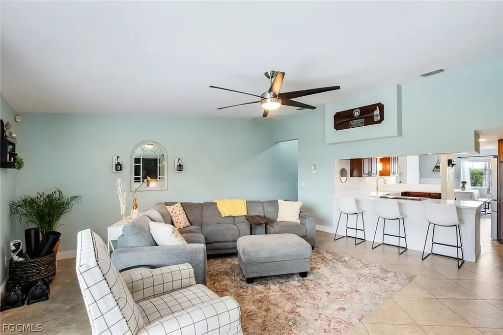 4904 Vincennes Street Cape Coral FL 33904
