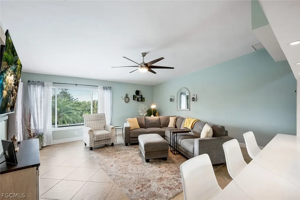 4904 Vincennes Street Cape Coral FL 33904