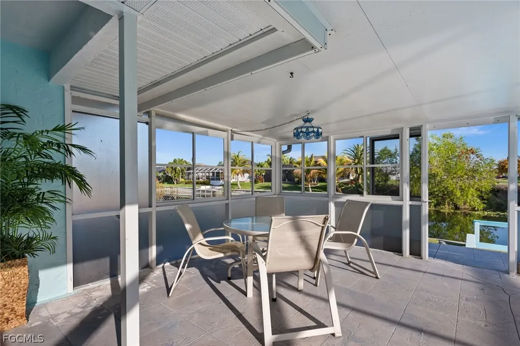 1229 SW 24th Street Cape Coral FL 33991