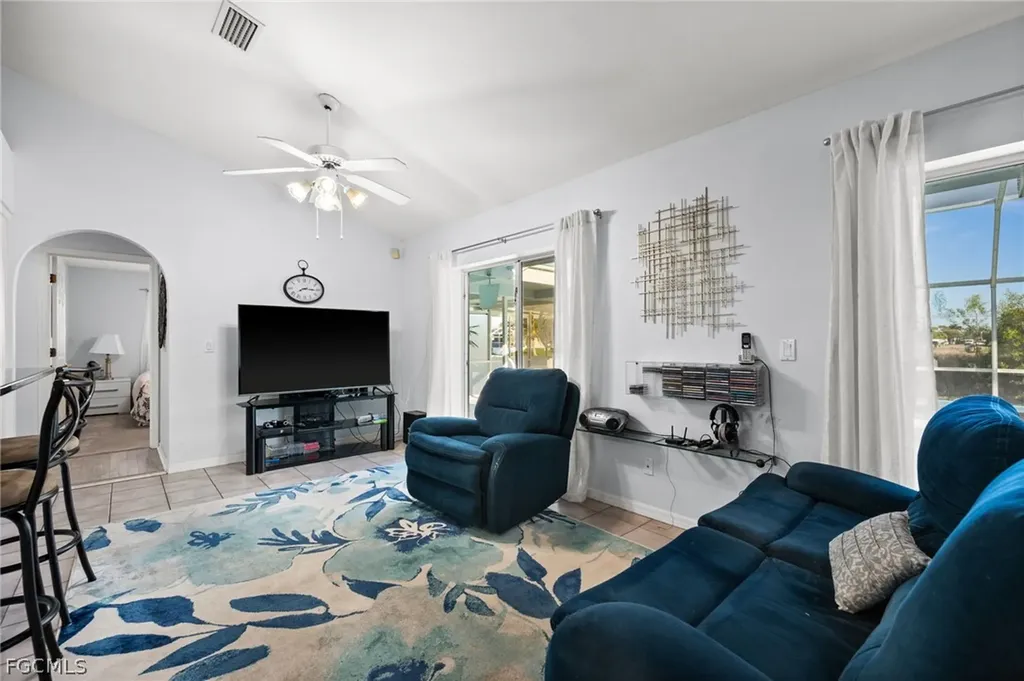 1229 SW 24th Street Cape Coral FL 33991