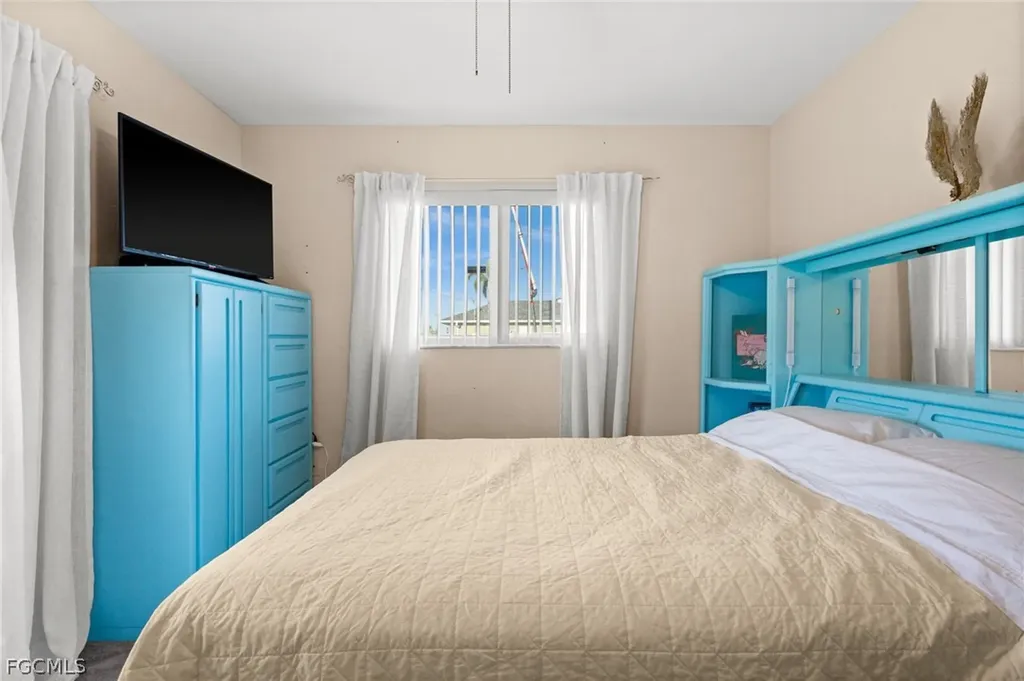 1229 SW 24th Street Cape Coral FL 33991
