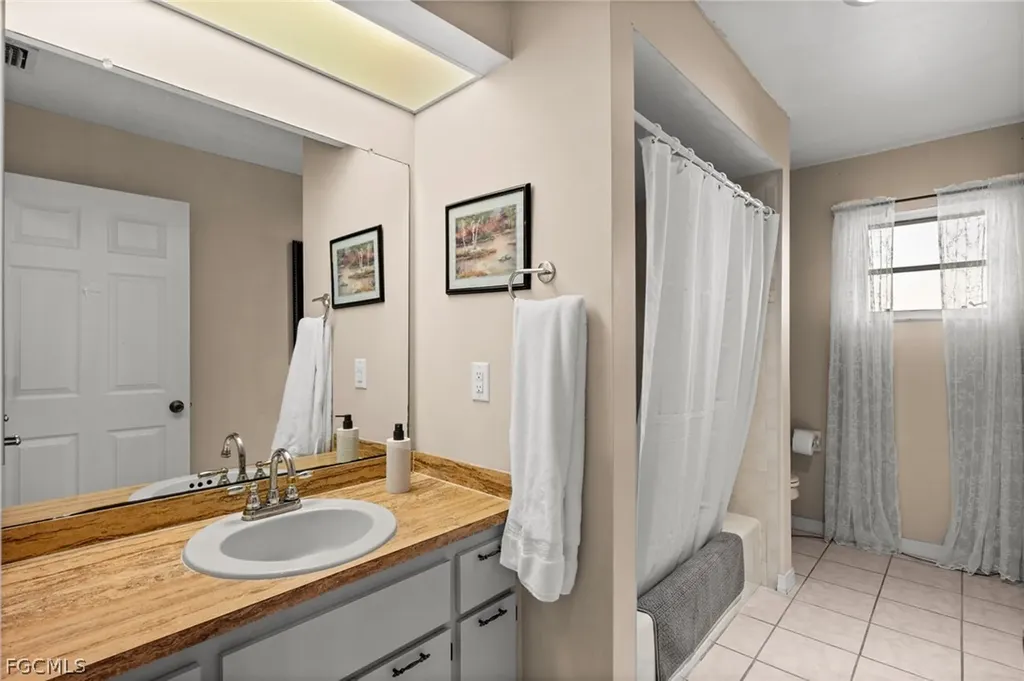 1229 SW 24th Street Cape Coral FL 33991