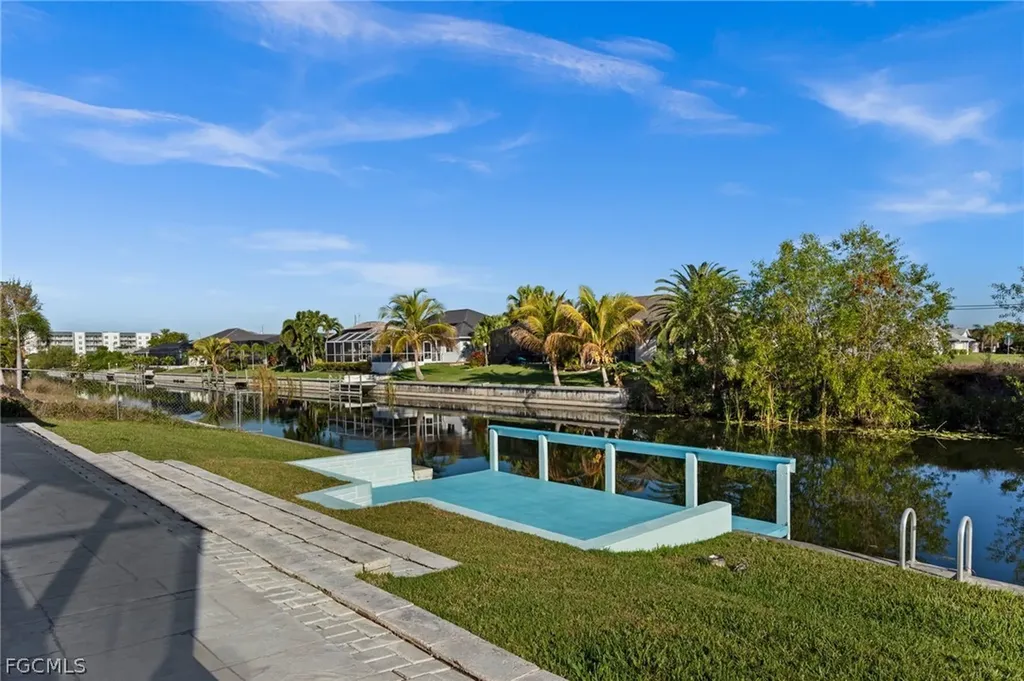 1229 SW 24th Street Cape Coral FL 33991