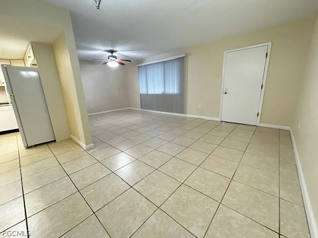 4906 Victoria Drive Cape Coral FL 33904