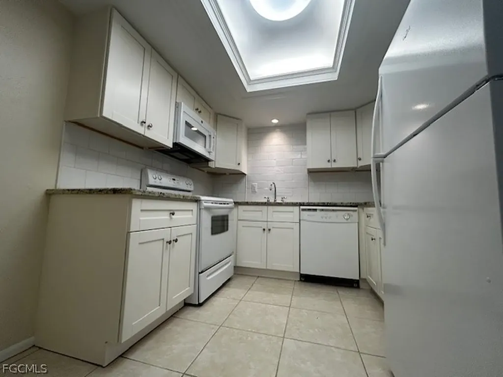 4906 Victoria Drive Cape Coral FL 33904
