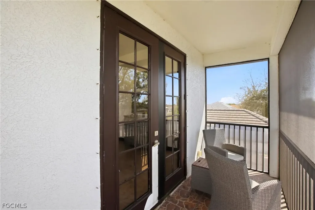 2104 NE 9th Place Cape Coral FL 33909