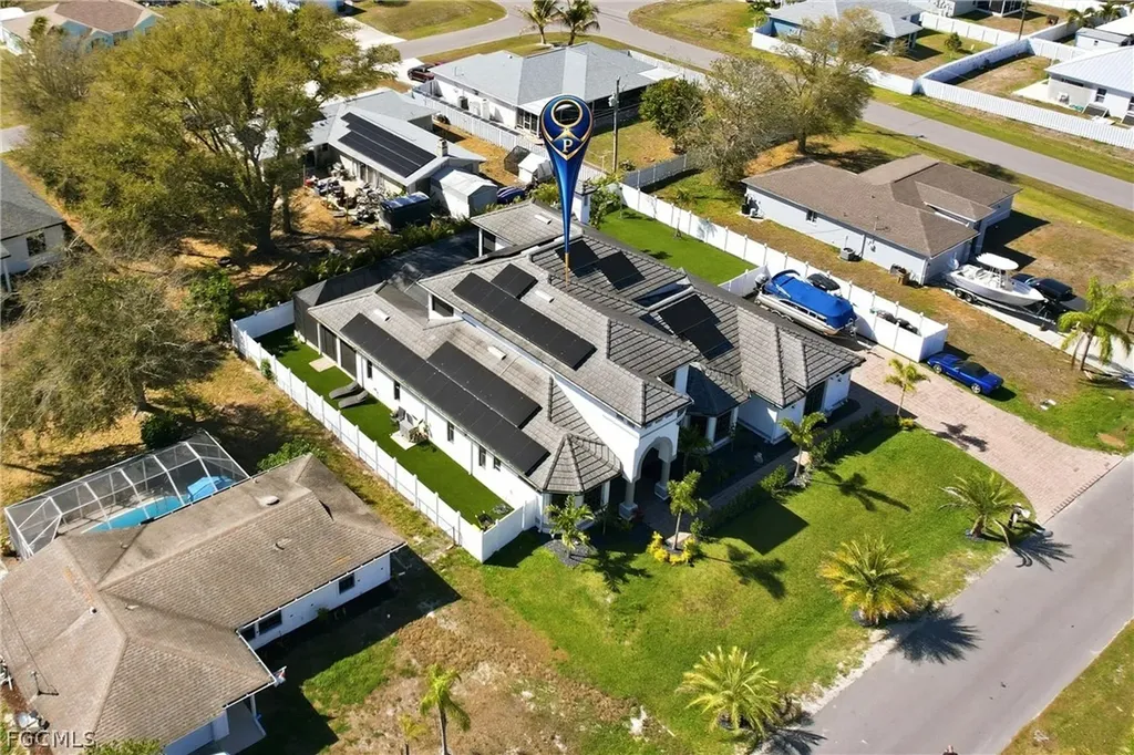 2104 NE 9th Place Cape Coral FL 33909