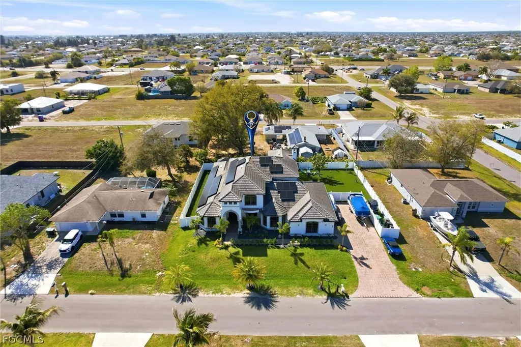 2104 NE 9th Place Cape Coral FL 33909