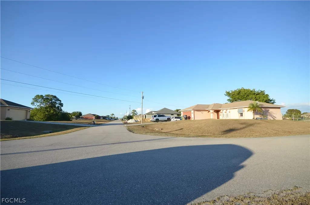 702 NE 12th Street Cape Coral FL 33909