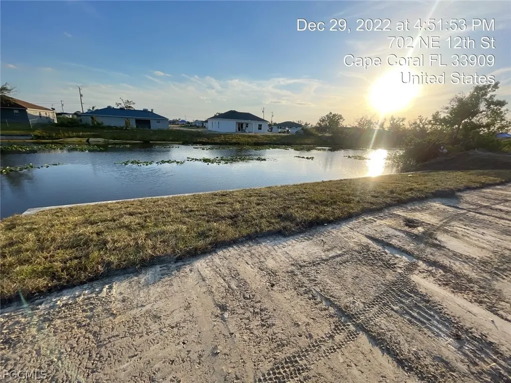 702 NE 12th Street Cape Coral FL 33909