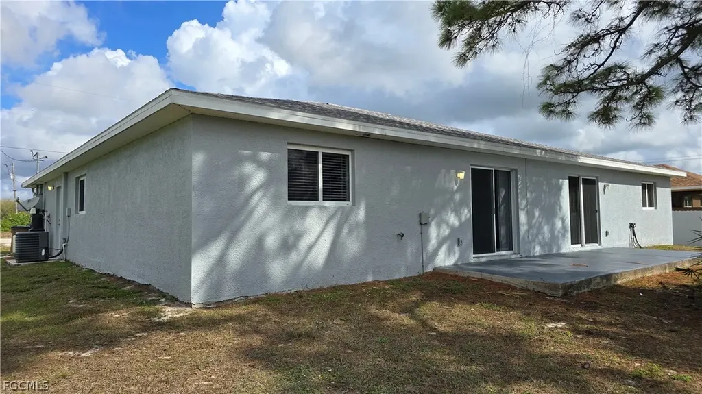 236/238 Peerless Street Lehigh Acres FL 33974