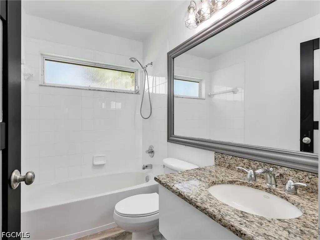 21232 Waymouth Run Estero FL 33928