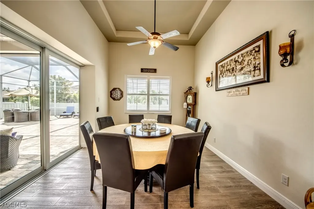 2736 Miracle Parkway Cape Coral FL 33914