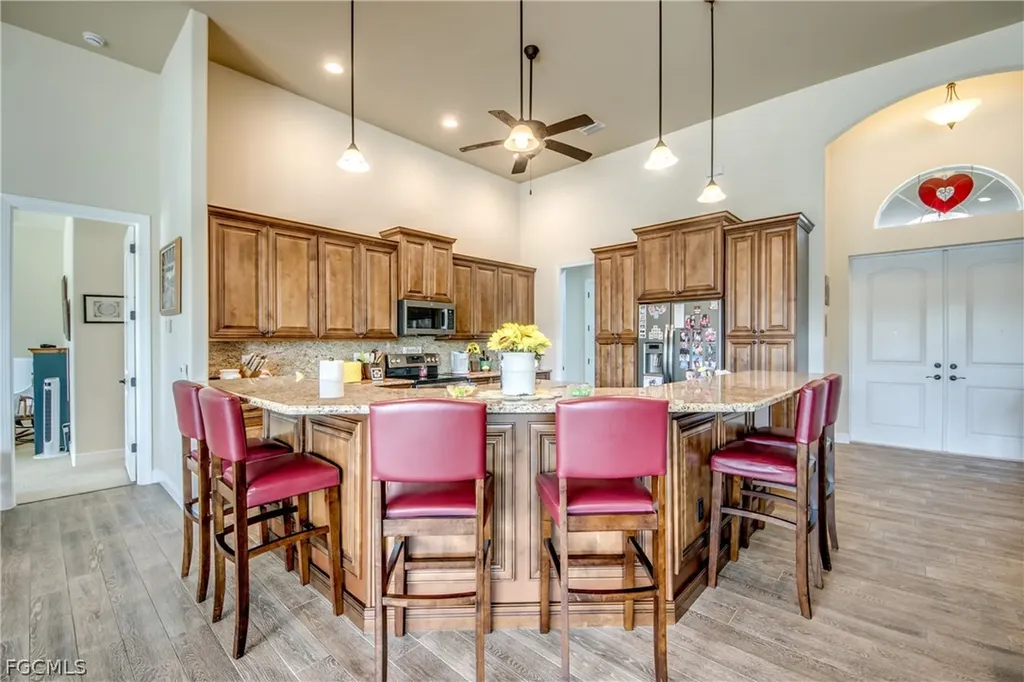 2736 Miracle Parkway Cape Coral FL 33914