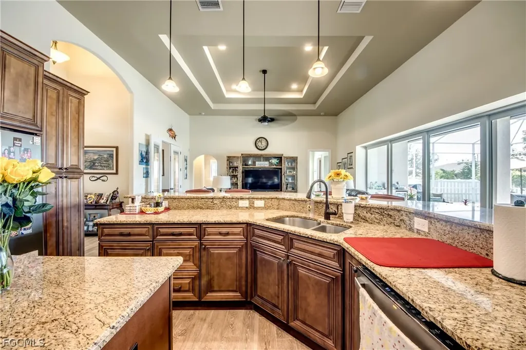 2736 Miracle Parkway Cape Coral FL 33914