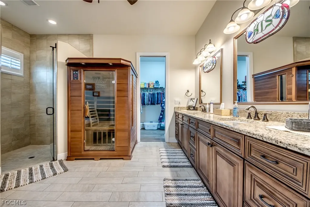 2736 Miracle Parkway Cape Coral FL 33914
