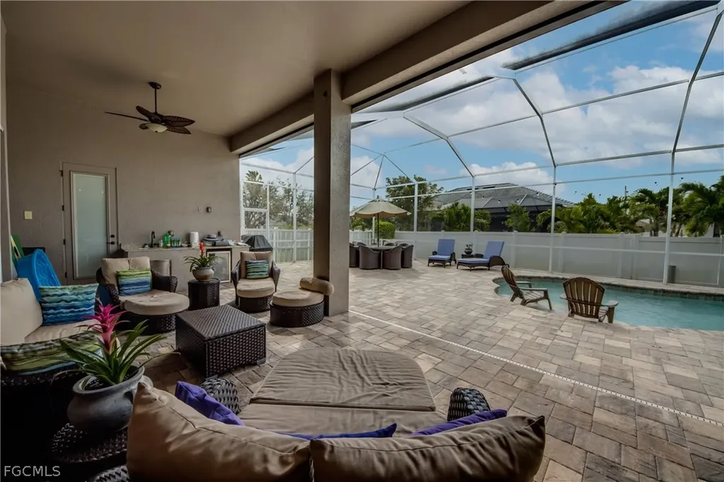 2736 Miracle Parkway Cape Coral FL 33914