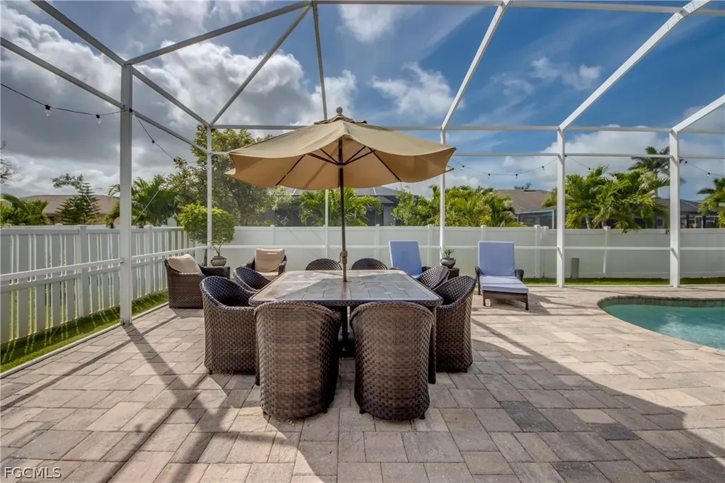 2736 Miracle Parkway Cape Coral FL 33914