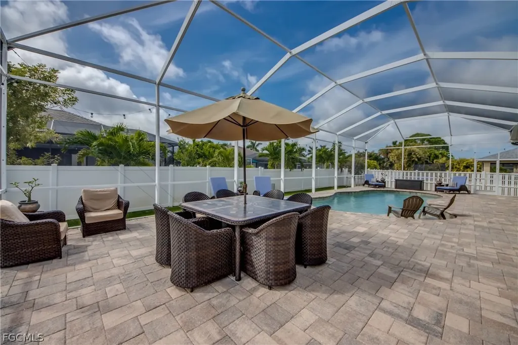 2736 Miracle Parkway Cape Coral FL 33914
