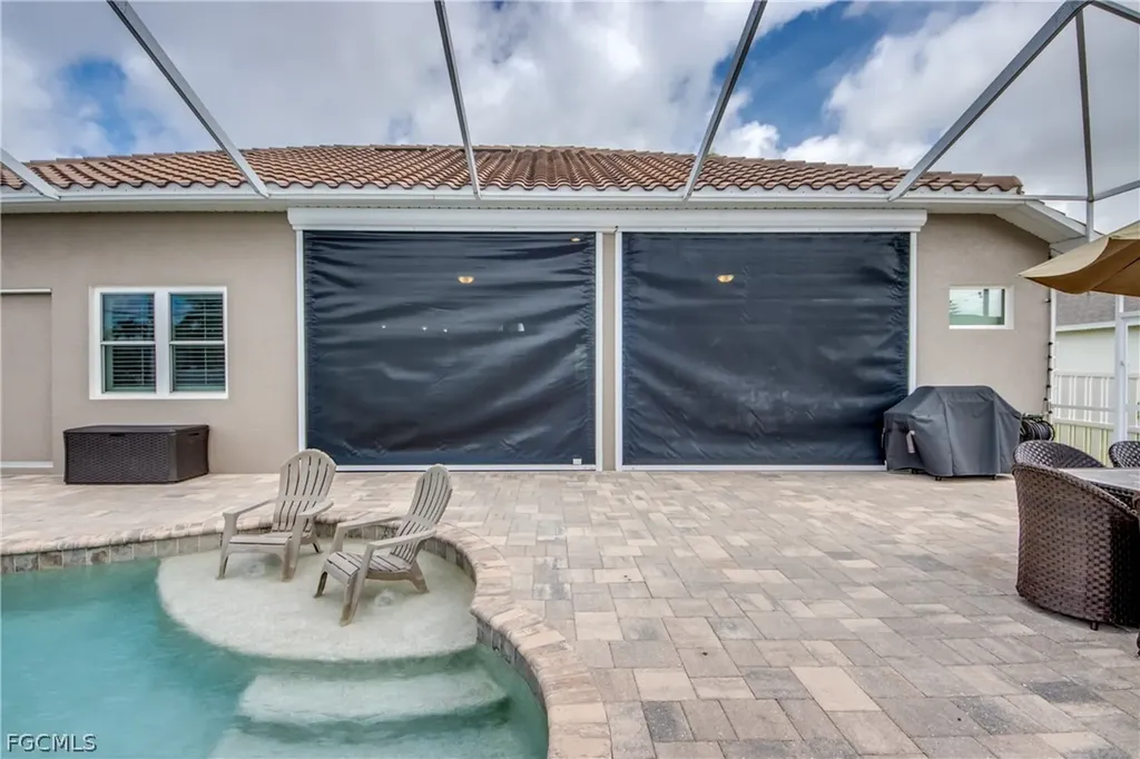 2736 Miracle Parkway Cape Coral FL 33914