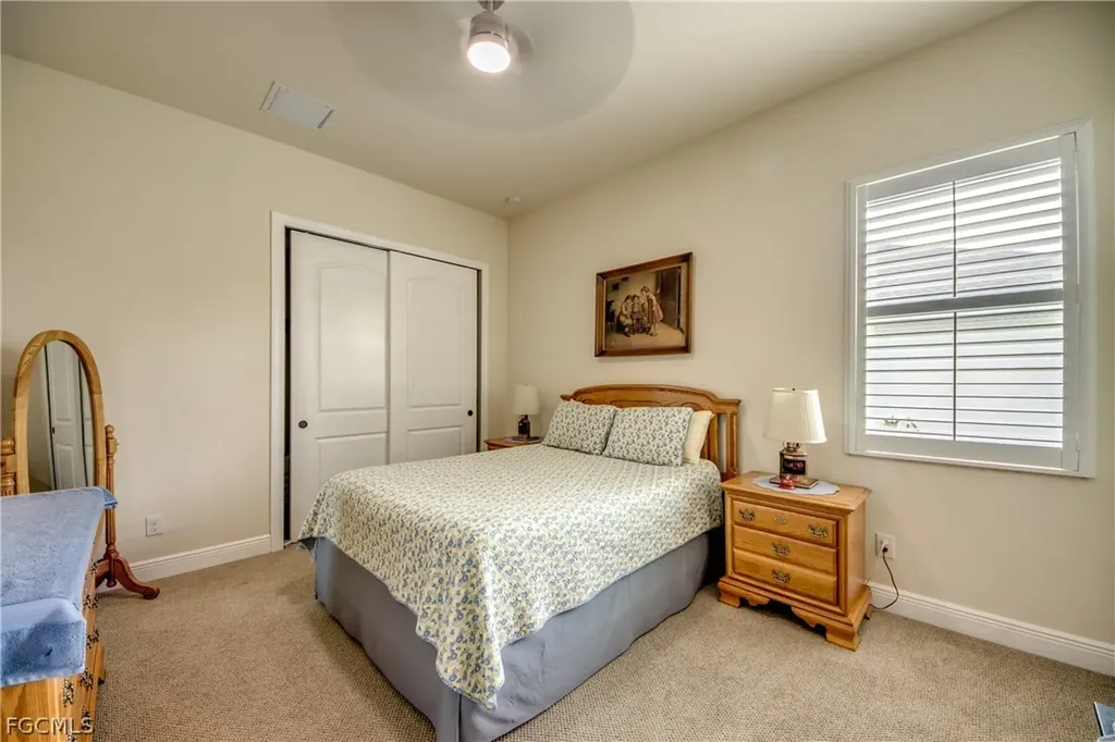 2736 Miracle Parkway Cape Coral FL 33914