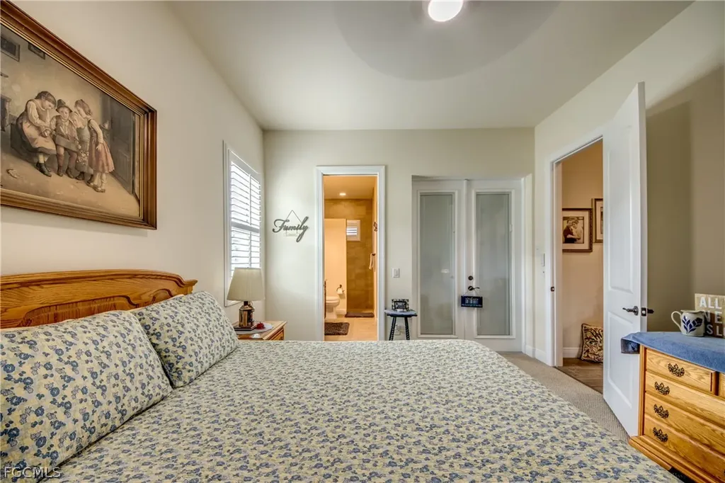 2736 Miracle Parkway Cape Coral FL 33914