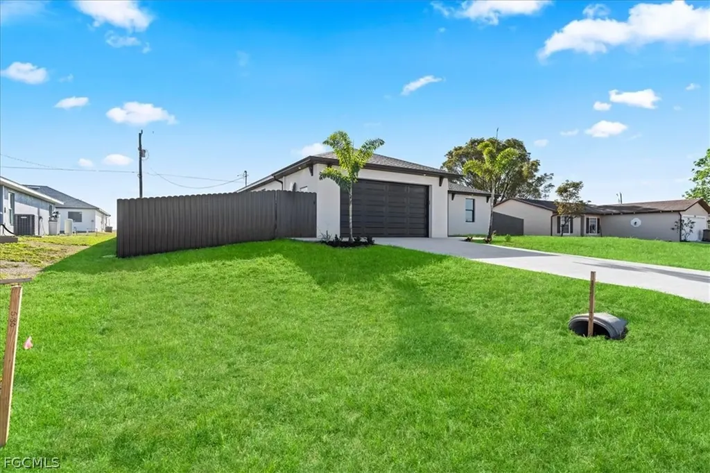 1713 NE 7th Avenue Cape Coral FL 33909