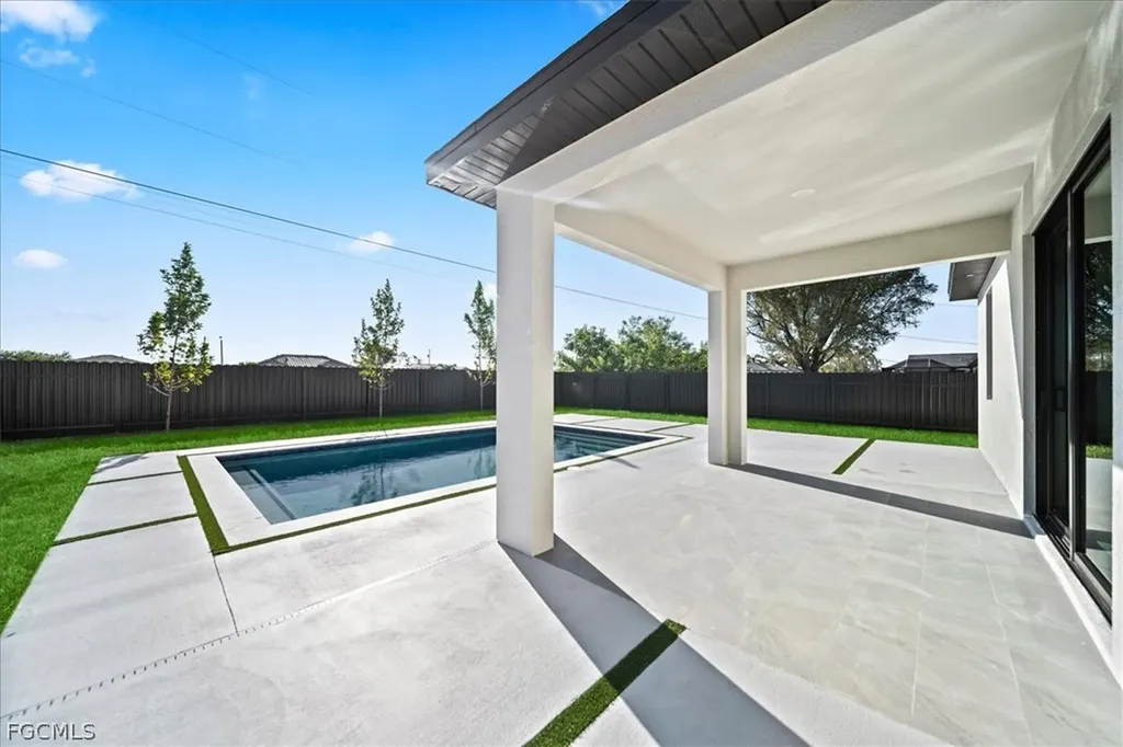 1713 NE 7th Avenue Cape Coral FL 33909