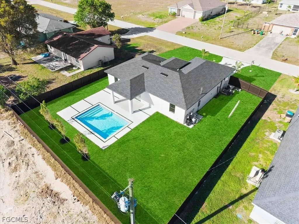 1713 NE 7th Avenue Cape Coral FL 33909